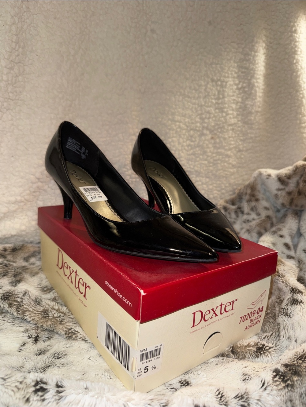 Dexter Black Patent Pointed-Toe Mid-Heel Pumps